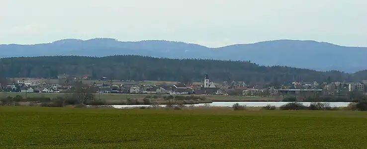 Dubné : vue générale.