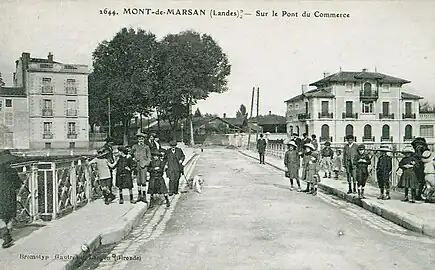 Sur le pont du Commerce et façade de la Villa Mirasol