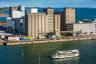 Silo a grain à Hernesaari.