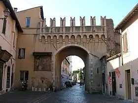 Porta Settimiana.