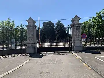 Entrée du cimetière nouveau de Villeurbanne.