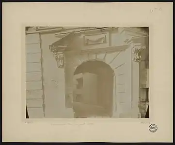 Portail de l'hôtel de Maussac (ancien no&nbsp;37).