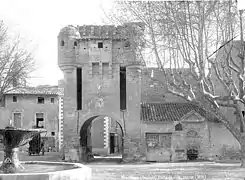 La porte au début du XXe&nbsp;siècle.