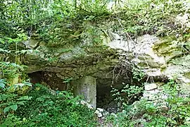 Ancien habitat troglodyte...