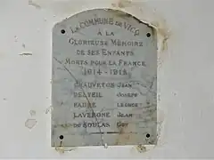 Mémorial dans l'église.