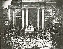 La procession de la Fête-Dieu devant l'église Saint-Pierre de Besançon en 1863.
