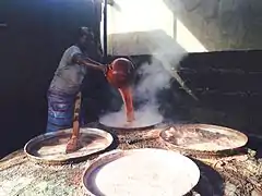 Fabrication de bière artisanale à Ouagadougou
