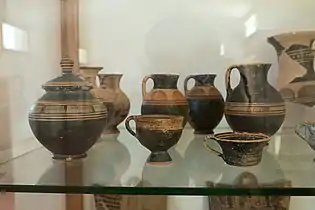 Poterie protogéométrique et géométrique, Xe – VIIIe&nbsp;siècle av. J.-C.