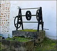 Puits du XVIIe&nbsp;siècle (quartier des Marguerits).