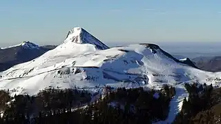 Puy Griou vu depuis le rocher du Bec de l'Aigle