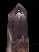 Quartz « Fantôme » -Minas Gerais - Brésil (7,8 × 2,2 cm).