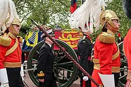 Gentilshommes d'armes et l'affut du canon.