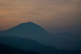 Le mont Ovčar, vu du village de Pridvorica