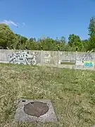 Le puits no&nbsp;2 dans son environnement.