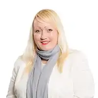 Rebecca Evans  (finances, constitution et bureau du cabinet)