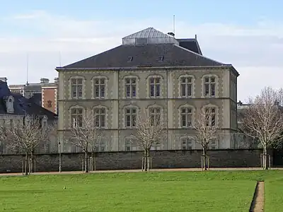 L'hôtel Saint-Melaine, siège des Archives départementales d'Ille-et-Vilaine de 1885 à 1968.