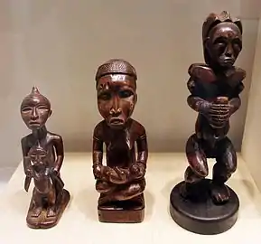 Statuettes ds peuples Vili, Yombe et Fang Musée Afro Brasil.