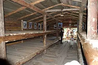 Des baraquements vieux de plus de deux siècles aujourd'hui en Pologne