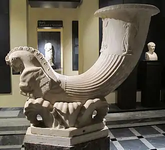 Fontaine néo-attique.