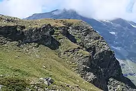 Vue du roc de la Vache depuis l'est.