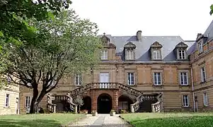 Le palais et l'escalier du palais construit entre 1684 et 1694