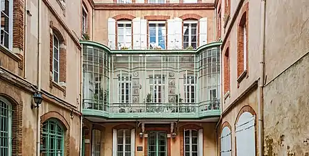 Oriel Art déco, rue Antonin-Mercié (Toulouse).