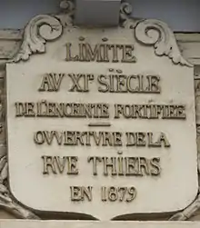Plaque rue Thiers rue Esquermoise indiquant l’emplacement de l'ancien rempart