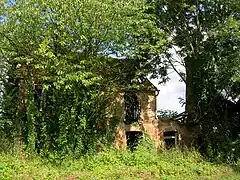 Restes du corps de logis principal.