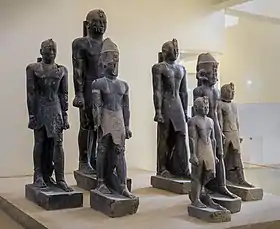 Les statues originelles au musée de Kerma, Soudan.