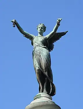 Détail de la statue.