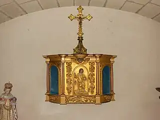 Le tabernacle doré.
