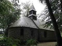 Chevet et façade nord.