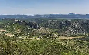 Le village et la vallée.