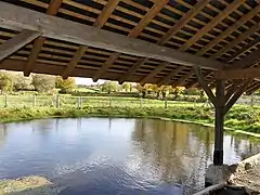 Le lavoir au sud du bourg.