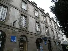 Façade de l'hôtel du Pélican