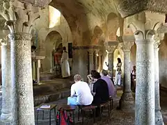 Nef centrale et déambulatoire