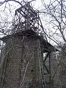 Le chevalement du puits Pouille en 2011.