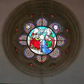 Détail de la rosace au fond de la nef