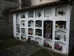 Le cimetière