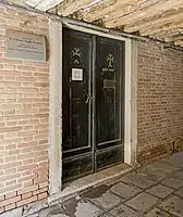 La très discrete entrée dans le Sotoportego degli Armeni