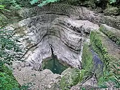 Le puits de la Brème à l'étiage.