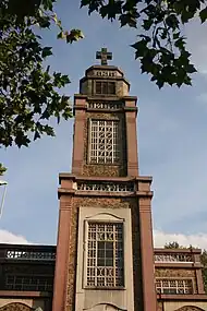 Le clocher de l'église Sainte-Suzanne.