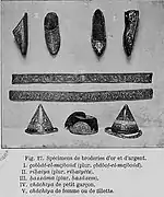 Chachiya conique et autres produits brodés, au début du XXe&nbsp;siècle