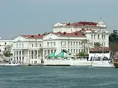 Le palais de la Jeunesse bvl Nakhimov.