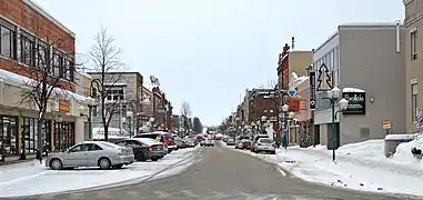 5e&nbsp;rue de la Pointe, de l'avenue Station