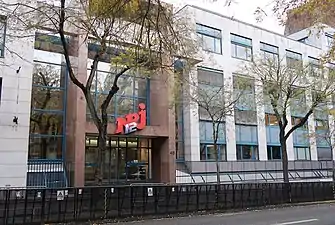 Siège de NRJ 12 aux nos&nbsp;46-50.