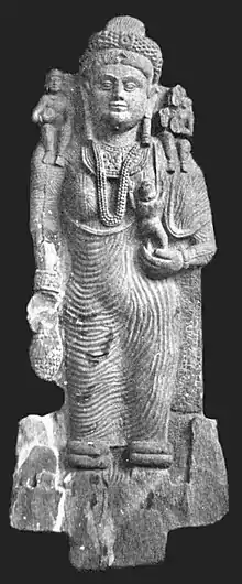 Kanishka II :  Statue d'Hariti de Skarah Dheri, Gandhara, "Année 399" de l'ère Yavana (244).