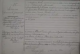 Son acte de naissance.