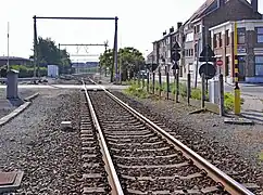 La ligne 202 à l'approche de la gare de Zeebrugge-Dorp