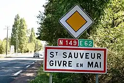 Cartouche E41 E62 et E42 N149 sur panneau EB10 Saint-Sauveur-de-Givre-en-Mai.